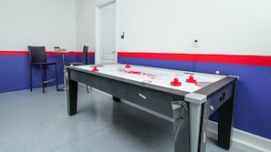 Spielezimmer