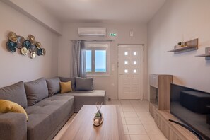 Cozy apt,Fully equipped,Near amenities,Platanias,Rethymno