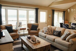 Vaulted ceilings and open concept main living area