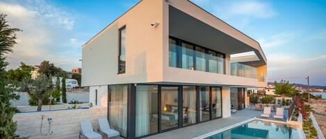 Alluring Rogoznica Villa | 5 Bedrooms | Villa Evening Star | Private Infinity Pool with Stunning Views