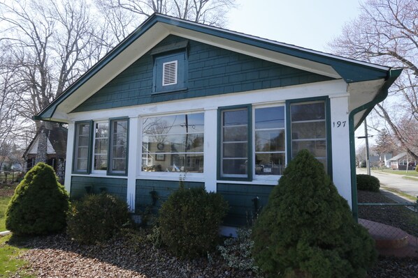 The Victorian Cottage