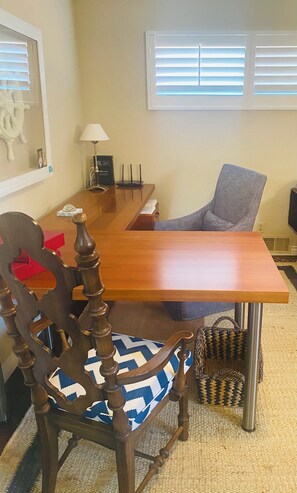 Office/Sitting Area