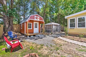 Fenced-In Backyard | Private Hot Tub | Charcoal Grill | Patio