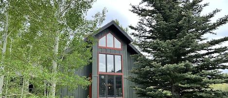 Little Creek Cabin