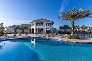 Storey Lake Clubhouse & pools