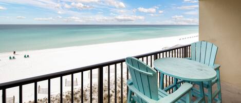 Balcony view - Everyone's favorite space is the beach front balcony!