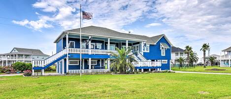 Crystal Beach Vacation Rental | 4BR | 4BA | 2,008 Sq Ft | Stairs Required