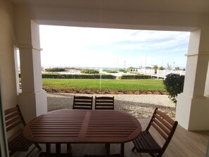 patio with table