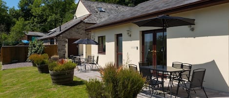 Lake View Cottage, sleeps 6 in three bedroom outside West Down in North Devon.