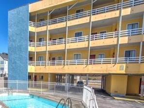 Hotel, Building, Pool, Water, Swimming Pool