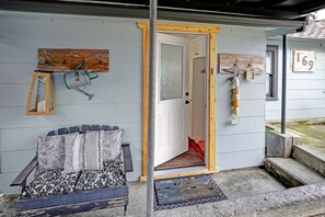 Entry into the beach house through the laundry/mudroom into the main house.