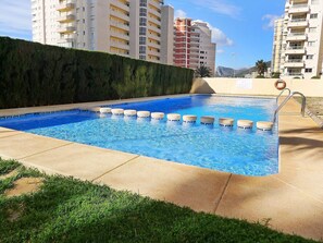 Water, Building, Sky, Daytime, Plant, Property, Swimming Pool, Azure, Rectangle, Shade