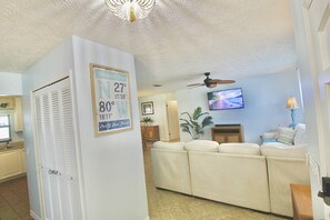 Inside the entryway of Sandpiper Stay…