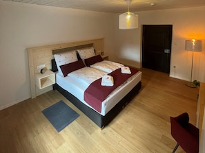 Ferienwohnung für 4 Personen, 2 Schlafzimmer, 80qm-Schlafzimmer 2, Bild 2