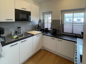 Ferienwohnung für 4 Personen, 2 Schlafzimmer, 80qm-Küche, Bild 1