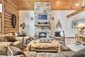 Living Room | Free WiFi | Heated Tile Floors | Custom Log Furniture