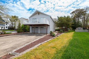 front of house
