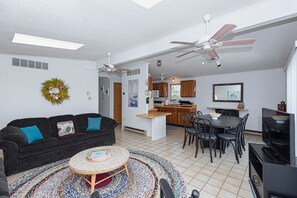 upper floor family room/dining area/kitchen