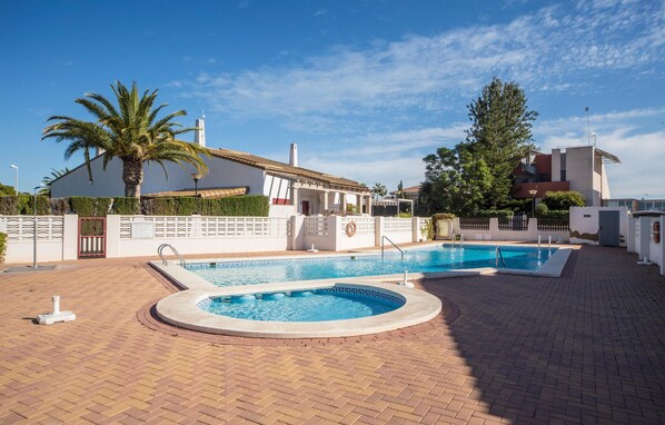 pool
