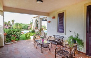 balcony-terrace