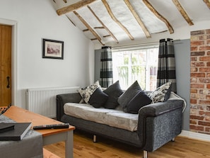 Living room | Churchtown-Chase Heys Cottage - Churchtown, Churchtown, near Southport