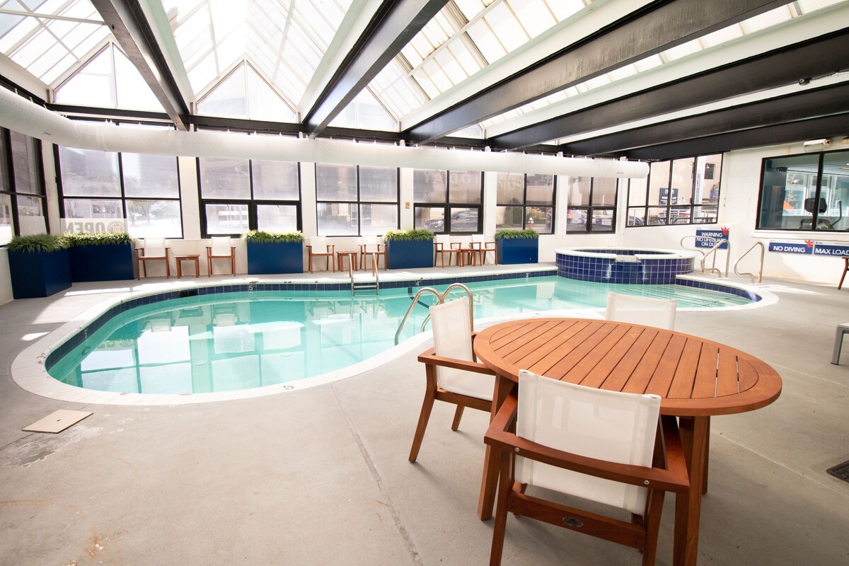The Mayflower – Luxury Beachside Penthouse #1603