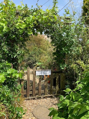 The gateway to Tamsin's Cottage