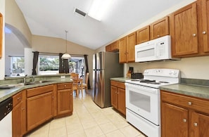 Lake Berkley Dr - Kitchen.JPG