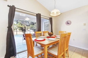 1007 Lake Berkley Dr Kitchen Table.JPG