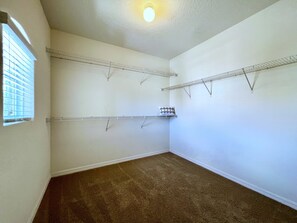 Beautiful 4 bed 3 bath townhome located in Solterra Resort