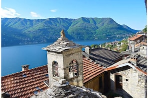Vue depuis lâhĂ©bergement