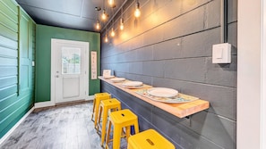 Bar like counter