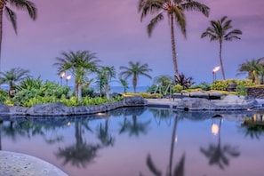 Waterfront pool with an endless view of the ocean at the Hali’i Kai Ocean Club.