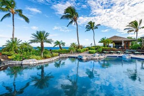 Oceanside salt water pool at the resort. Salt water is gentler on the skin, there is no harsh smell of chlorine and it is softer. Unlike ocean water if it gets into your eyes it doesn’t sting. 