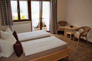 Ferienwohnung Nr. 1, 1-4 Personen, 62 qm, 2 Schlafzimmer, Süd-West-Balkon-Ferienwohnung 1 Schlafzimmer 1