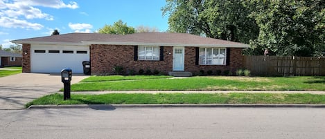 Front view of home.