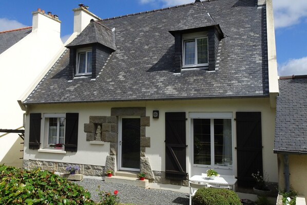 Holiday Home Exterior [summer]