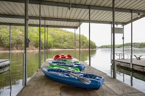 Amazing Views, Fun Water Floats & Lakefront Home