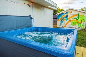 Bain à remous extérieur