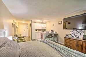 Studio | Keyless Entry