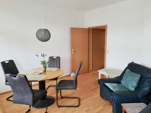 großes Wohnzimmer