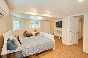 Living Room | Smart TV | Window A/C