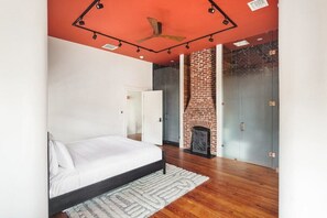 King Bed with Luxury Bedding