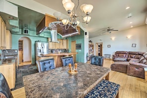 Living Room | Free WiFi | Central Heating & A/C | Board Games & Books