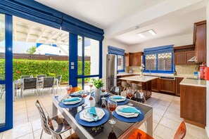 Villa Serena Springs by Ezoria Villas (8584)