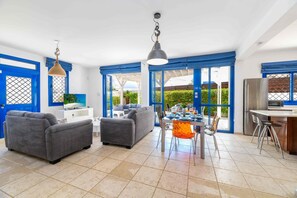 Villa Serena Springs by Ezoria Villas (8602)