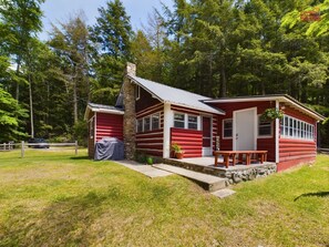 Hemlock Cove Cabin