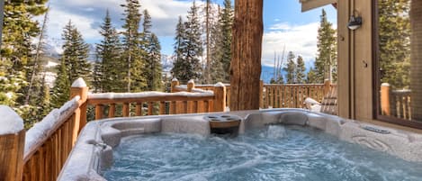 Relax in the hot tub with a beverage | Exterior