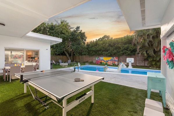 Outdoor area with Ping Pong Table with beautiful view on pool
