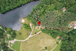 Overhead view of the cottage surroundings